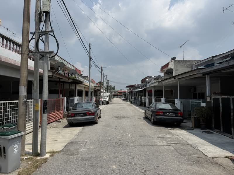 Rumah Teres 2-Tingkat untuk Dijual di Batu Pahat (Johor) - Lee Kee - Exterior - PropertyGuru.com.my