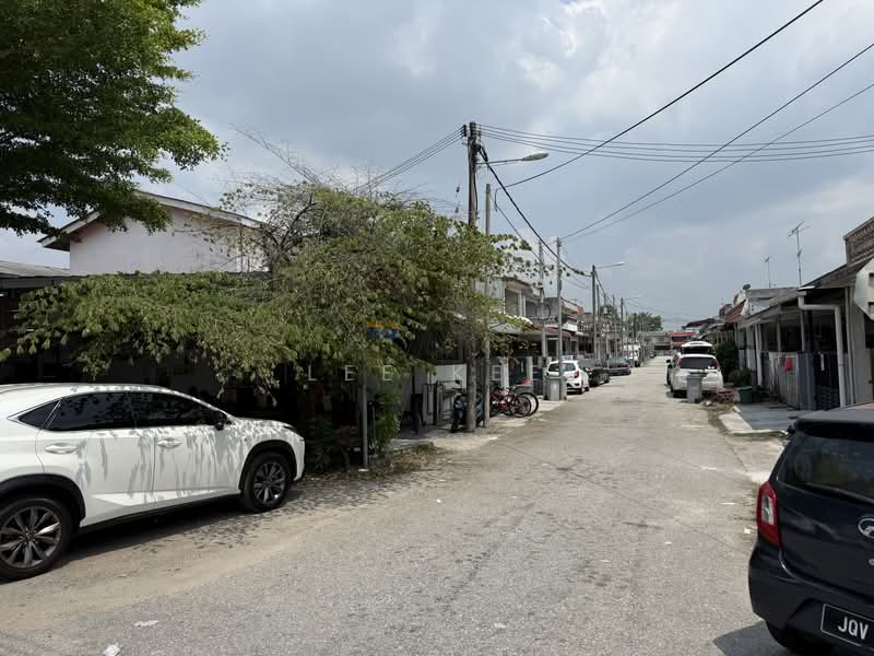 Rumah Teres 2-Tingkat untuk Dijual di Batu Pahat (Johor) - Lee Kee - Exterior - PropertyGuru.com.my