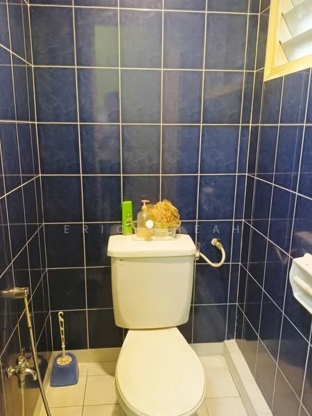 Pangsapuri untuk Dijual di Arena Green - Eric Cheah - Bathroom - PropertyGuru.com.my