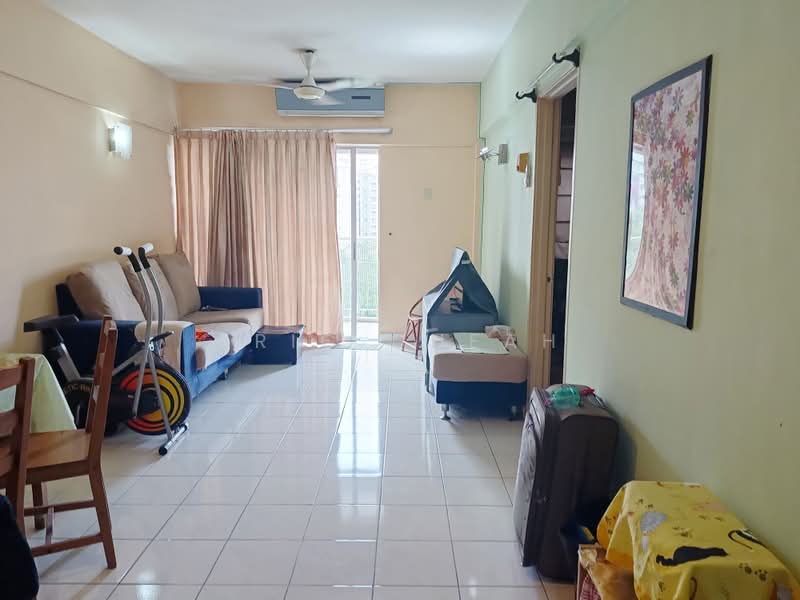 Pangsapuri untuk Dijual di Arena Green - Eric Cheah - Living Room - PropertyGuru.com.my