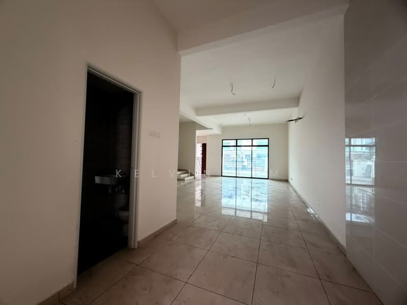 Rumah Teres 2-Tingkat untuk Dijual di Taman Sutera Utama (Skudai) - Kelvin Lim - PropertyGuru.com.my