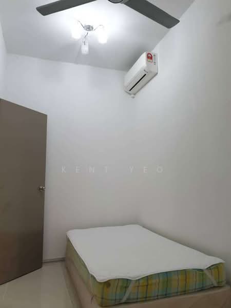 Rumah Flat untuk Dijual di Inai - Kent Yeo - Bedroom - PropertyGuru.com.my