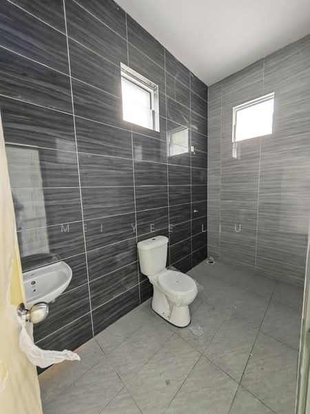 Rumah Kluster untuk Dijual di Taman Kesidang Seksyen 2 (Melaka City) - Christine Liu - Bathroom - PropertyGuru.com.my