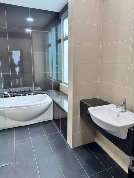 Semi-Detached House for Sale in Taman Nusa Bestari (Iskandar Puteri (Nusajaya)) - Marcus Thye - Bathroom - PropertyGuru.com.my