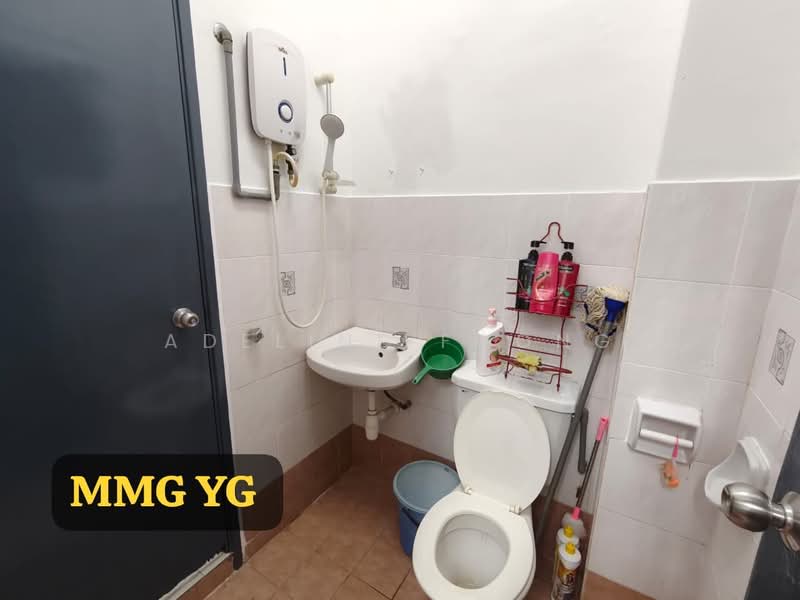 Terraced House for Sale in Bandar Puteri Klang (Klang) - Adeline Foong - Bathroom - PropertyGuru.com.my