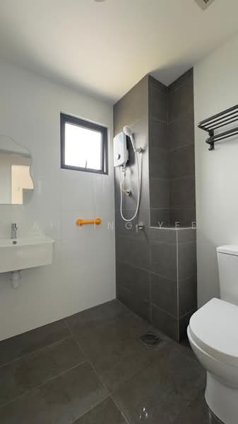 Condominium for Rent at Condo @ Eden by The Parque Residences - Ai Ling Yee - Bathroom - PropertyGuru.com.my