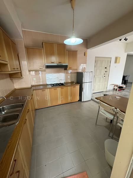 Condominium for Sale at Menara Bukit Ceylon - Chong Shun Kae - Kitchen - PropertyGuru.com.my