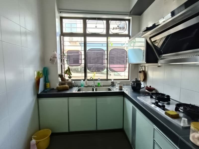 Rumah Teres 2-Tingkat untuk Dijual di Taman Perling (Perling) - Kelvin Lim - Kitchen - PropertyGuru.com.my