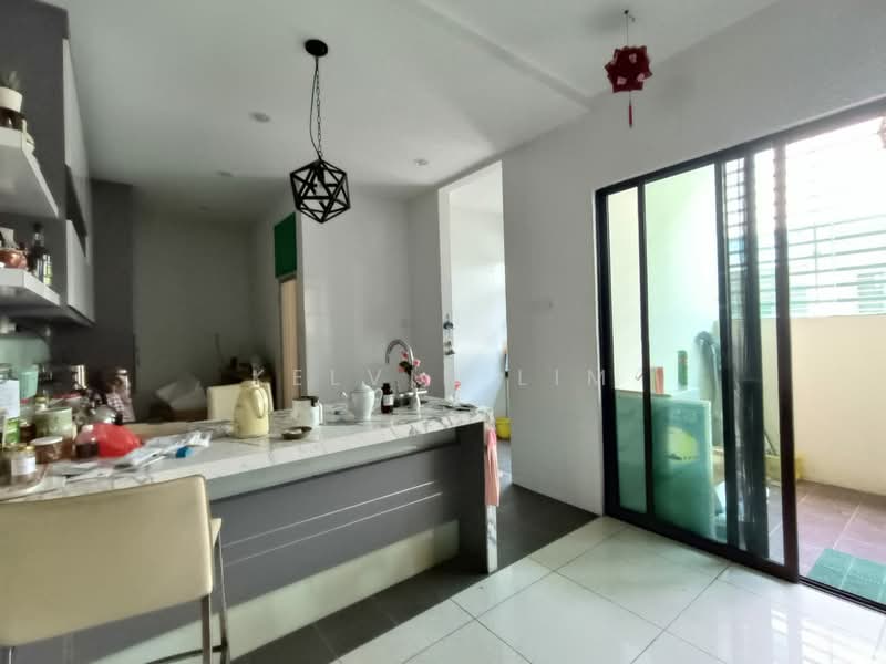 Rumah Teres 2-Tingkat untuk Dijual di Taman Perling (Perling) - Kelvin Lim - Kitchen - PropertyGuru.com.my