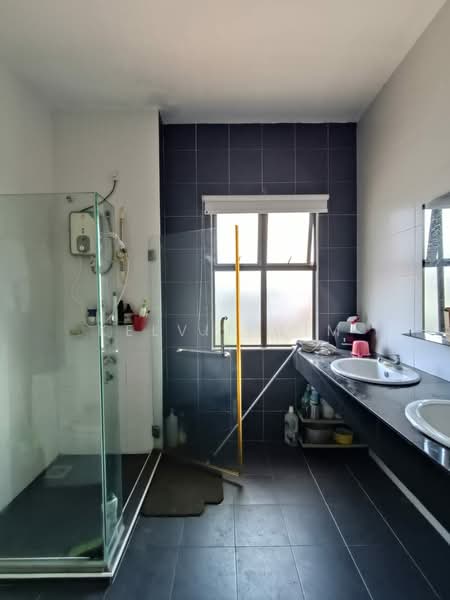 Rumah Teres 2-Tingkat untuk Dijual di Taman Perling (Perling) - Kelvin Lim - Bathroom - PropertyGuru.com.my