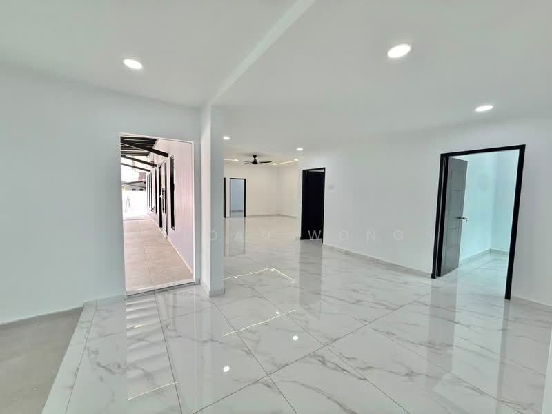 1-storey Terraced House for Sale in Taman Puteri Wangsa (Ulu Tiram) - Jordan Wong - Living Room - PropertyGuru.com.my