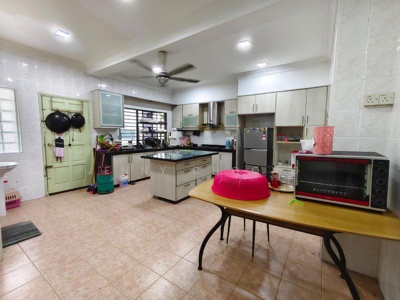 2-storey Terraced House for Sale in Taman Cuepacs (Cheras) - Jenny Choong - Kitchen - PropertyGuru.com.my