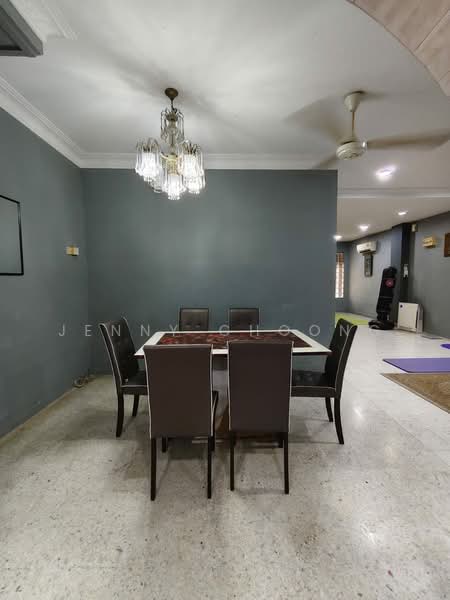 2-storey Terraced House for Sale in Taman Cuepacs (Cheras) - Jenny Choong - Dining Room - PropertyGuru.com.my