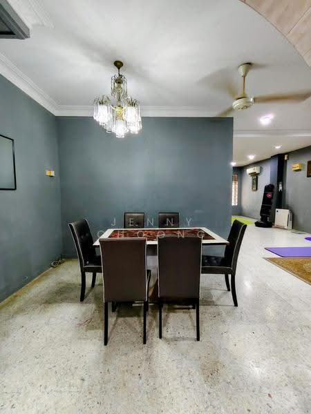 2-storey Terraced House for Sale in Taman Cuepacs (Cheras) - Jenny Choong - Dining Room - PropertyGuru.com.my