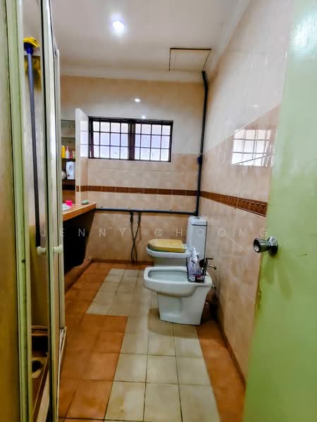 2-storey Terraced House for Sale in Taman Cuepacs (Cheras) - Jenny Choong - Bathroom - PropertyGuru.com.my