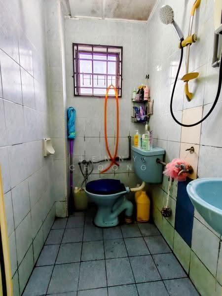 2-storey Terraced House for Sale in Taman Cuepacs (Cheras) - Jenny Choong - Bathroom - PropertyGuru.com.my