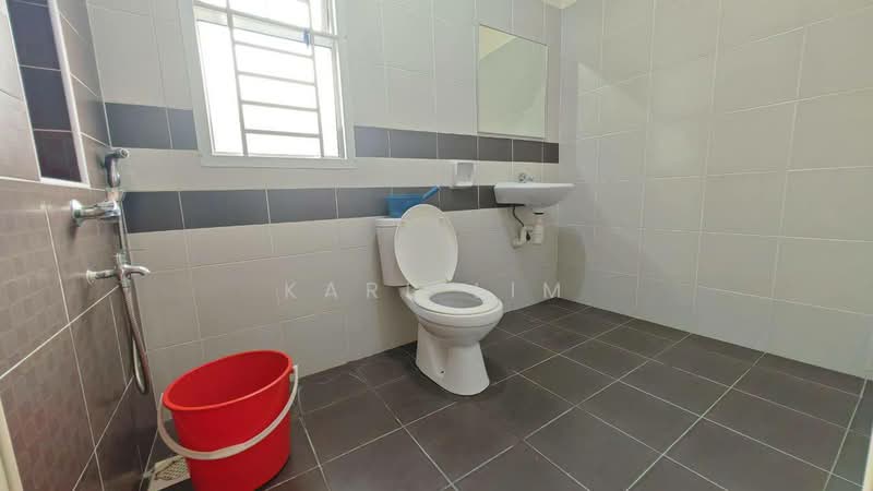 2-storey Terraced House for Sale in Nusa Bayu (Iskandar Puteri (Nusajaya)) - Karl Lim - Bathroom - PropertyGuru.com.my
