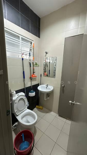 Semi-Detached House for Rent in Ipoh (Perak) - Kelvin Chong - Bathroom - PropertyGuru.com.my