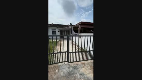 1-storey Terraced House for Sale in Taman Indah Jaya (Lukut) - Soon Jie Chua - PropertyGuru.com.my