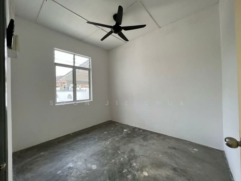 1-storey Terraced House for Sale in Taman Indah Jaya (Lukut) - Soon Jie Chua - Interior - PropertyGuru.com.my