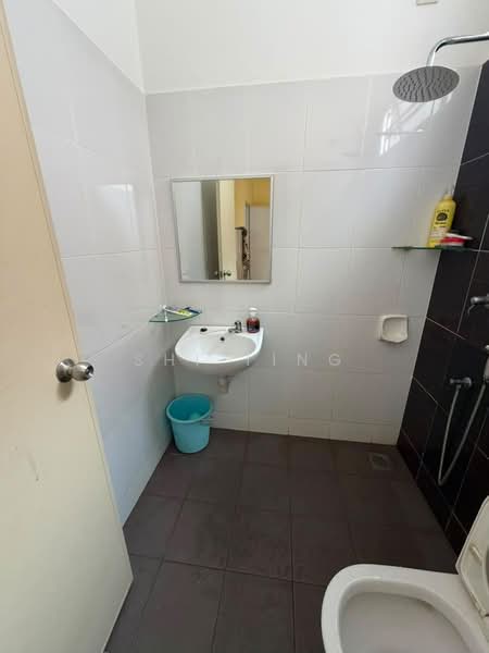 2-storey Terraced House for Sale in Mutiara Rini (Skudai) - Shi Ting - Bathroom - PropertyGuru.com.my