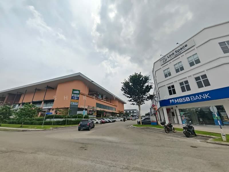 Shop / Office untuk Disewa di Bandar Indahpura (Kulai) - Shirley Pang - Exterior - PropertyGuru.com.my