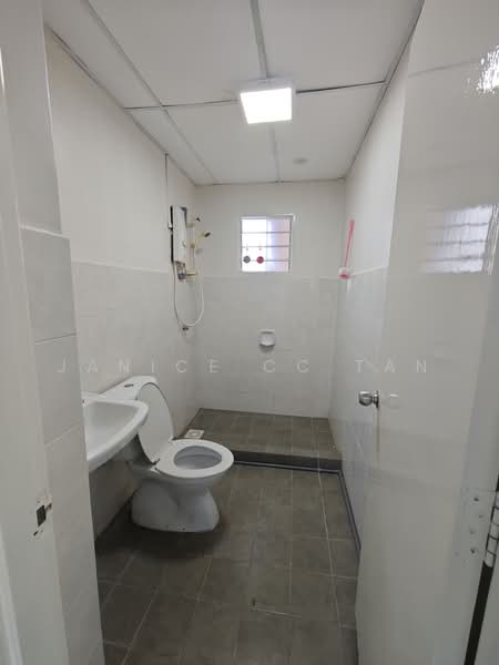Condominium for Sale at Sierra Residency - Janice CC Tan - Bathroom - PropertyGuru.com.my