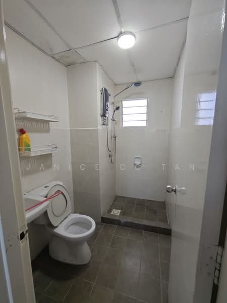 Condominium for Sale at Sierra Residency - Janice CC Tan - Bathroom - PropertyGuru.com.my