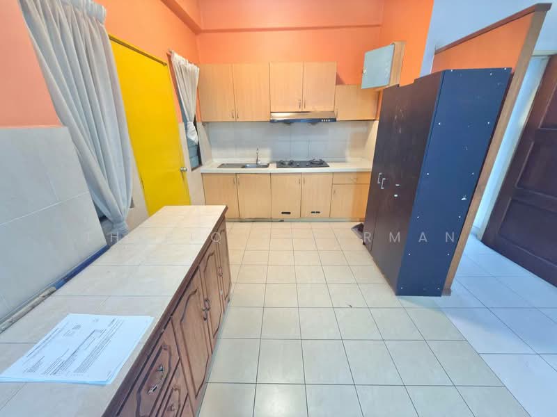 Condominium for Sale at Hartamas Regency 1 - Thoriq Suparman - Kitchen - PropertyGuru.com.my