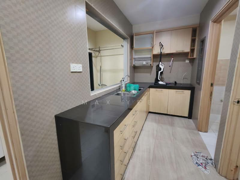 2-storey Terraced House for Rent in Bandar Putra (Kulai) - Max Yee - Kitchen - PropertyGuru.com.my