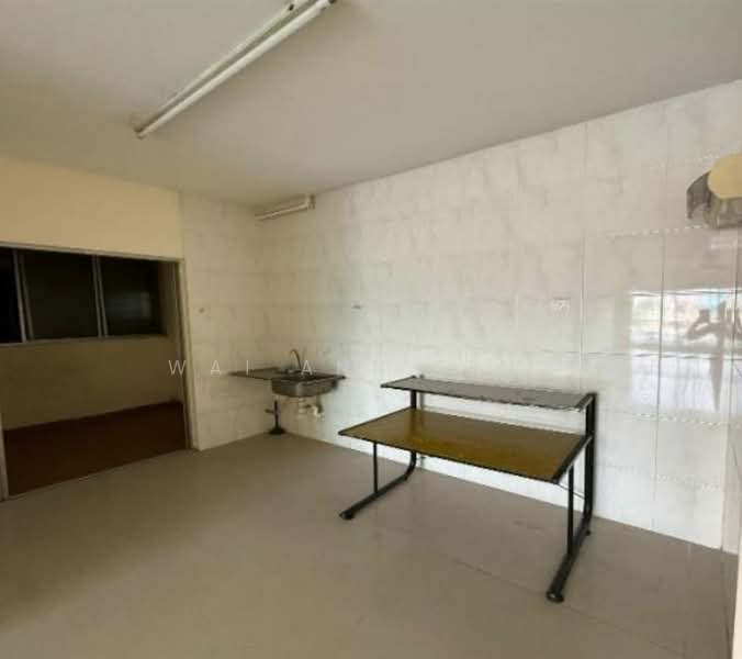 Service Residence for Rent at Kuchai Avenue - Wai Ann Teng - Kitchen - PropertyGuru.com.my