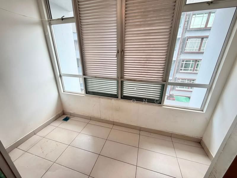Pangsapuri untuk Disewa di Midori Green (Pangsapuri Hijauan) - Bella Ong - Balcony - PropertyGuru.com.my