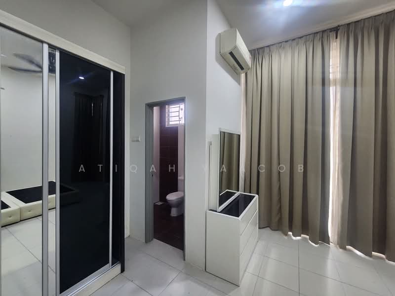 Cluster House for Sale in Bandar Saujana Putra (Tanjong Duabelas) - Atiqah Yaacob - PropertyGuru.com.my