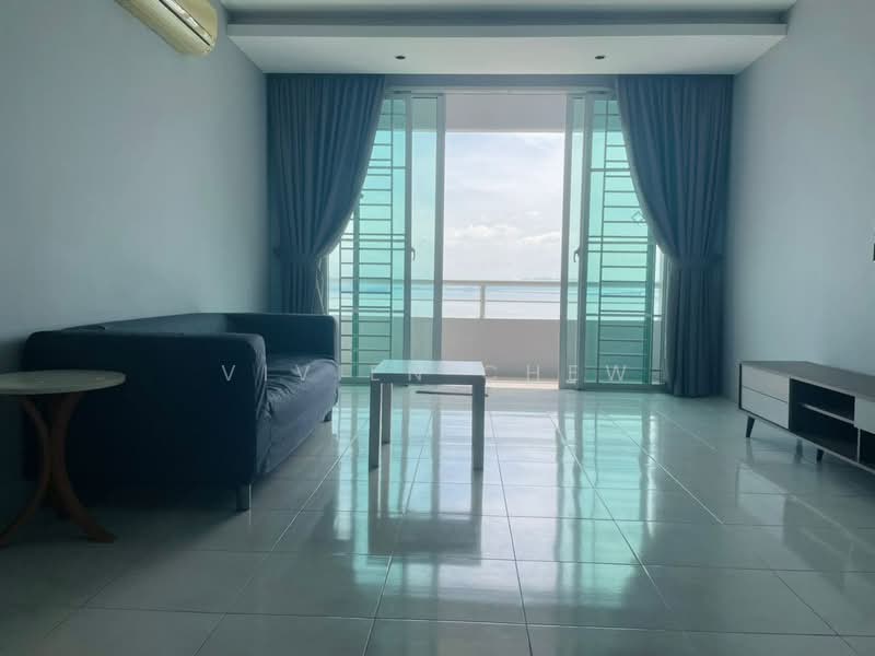 Kondominium untuk Dijual di Bayswater Resort Condominium - Vivien Chew - Living Room - PropertyGuru.com.my