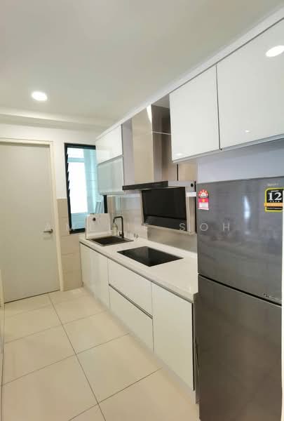 Kediaman Servis untuk Dijual di Woodsbury Suites - Amelie Soh - Kitchen - PropertyGuru.com.my