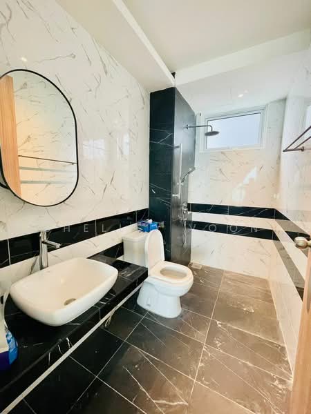 Kondominium untuk Disewa di QuayWest Residence - Shelley Voon - Bathroom - PropertyGuru.com.my