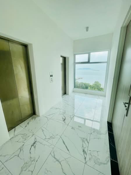 Kondominium untuk Disewa di QuayWest Residence - Shelley Voon - Corridor - PropertyGuru.com.my
