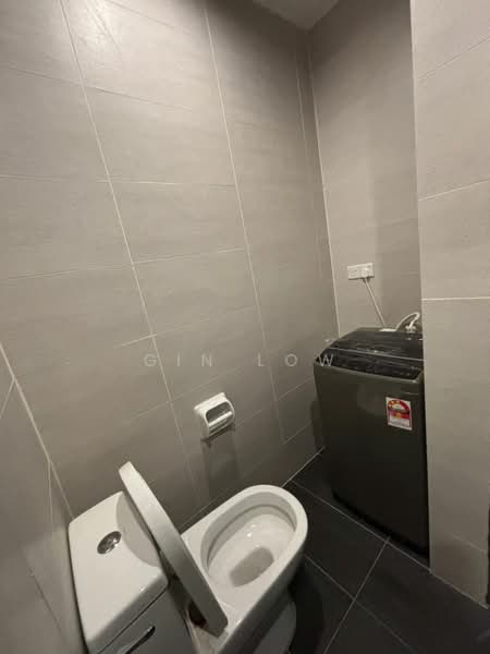 Condominium for Sale at Queensville - Gin Low - Bathroom - PropertyGuru.com.my