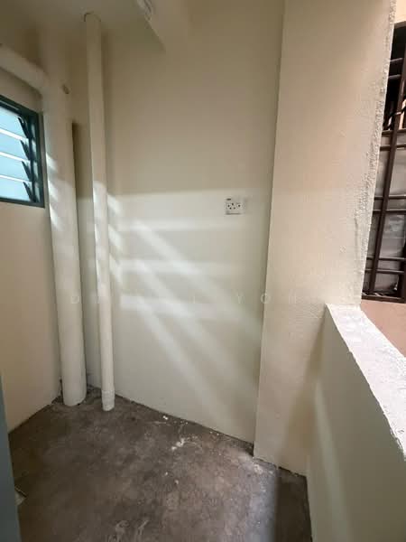 Flat for Sale at Taman Impian Emas - Daniel Yong - Interior - PropertyGuru.com.my