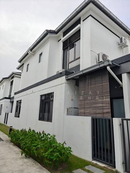 Rumah Teres 2-Tingkat untuk Dijual di Puncak Alam (Selangor) - Mohd Aizat Saiful Bahri - Exterior - PropertyGuru.com.my