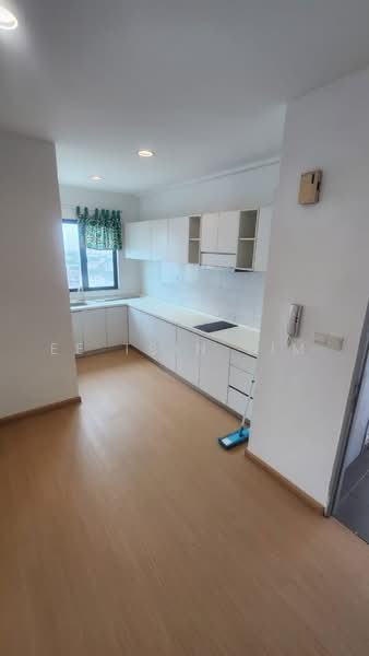 Kediaman Servis untuk Disewa di Hedgeford 10 Residences - Ee Tsin Lim - Kitchen - PropertyGuru.com.my