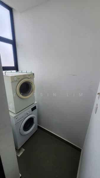 Kediaman Servis untuk Disewa di Hedgeford 10 Residences - Ee Tsin Lim - Laundry - PropertyGuru.com.my