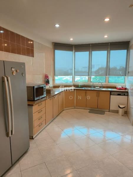 Condominium for Rent at Gurney Beach Resort - Jey Ong - Kitchen - PropertyGuru.com.my