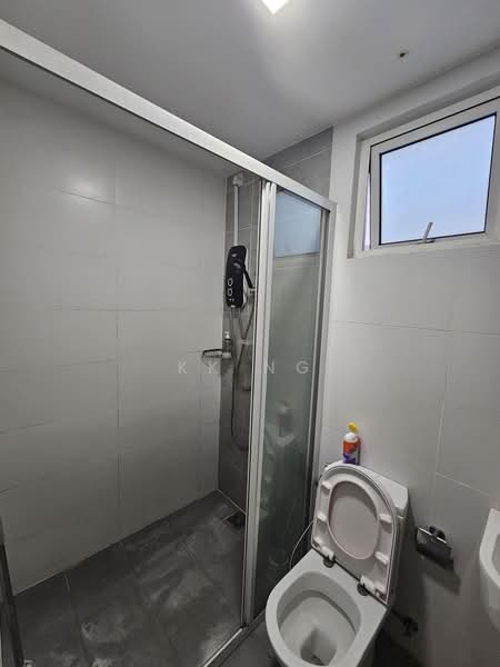 Service Residence for Rent at Impiria Residensi Bukit Tinggi Klang - KK Ng - Bathroom - PropertyGuru.com.my