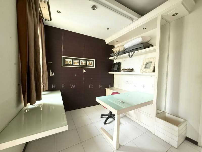 2.5-storey Terraced House for Rent in Taman Impian Emas (Skudai) - Chew Chee Yee - Study - PropertyGuru.com.my