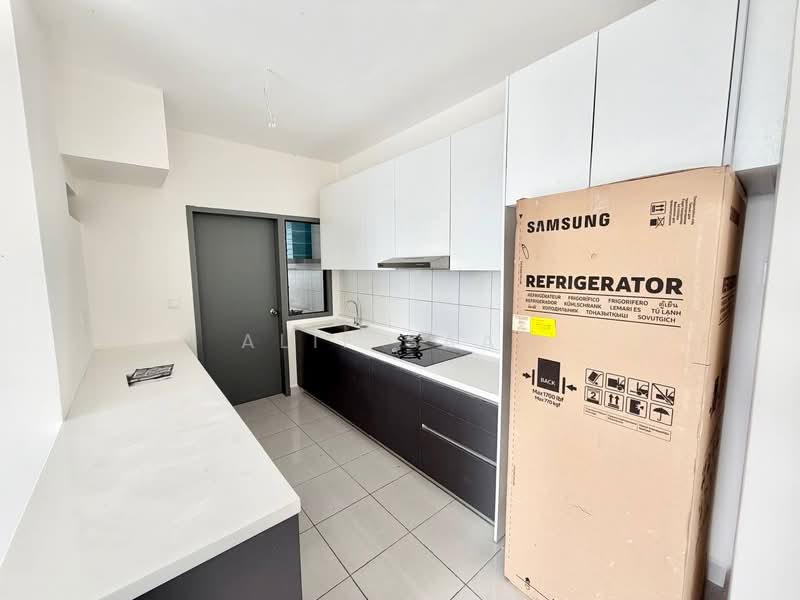 Kediaman Servis untuk Dijual di E'Island Lake Haven - Alif Saad - Kitchen - PropertyGuru.com.my