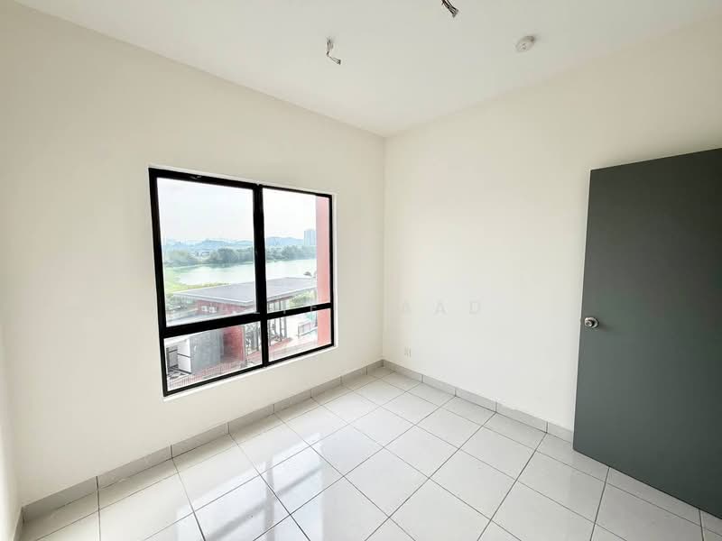 Kediaman Servis untuk Dijual di E'Island Lake Haven - Alif Saad - View - PropertyGuru.com.my