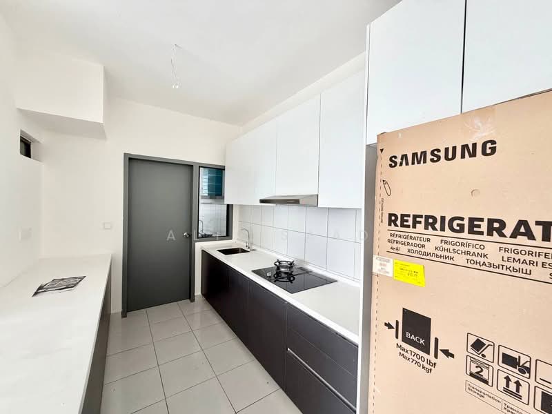 Kediaman Servis untuk Dijual di E'Island Lake Haven - Alif Saad - Kitchen - PropertyGuru.com.my