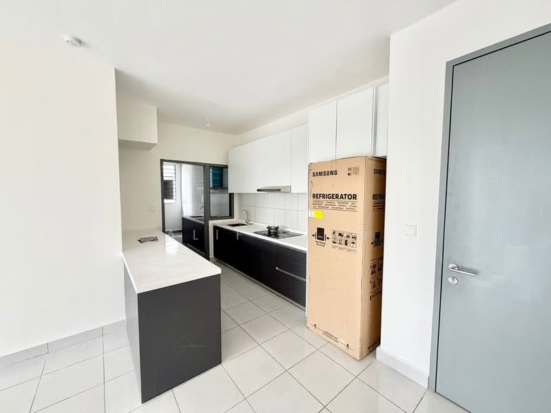 Kediaman Servis untuk Dijual di E'Island Lake Haven - Alif Saad - Kitchen - PropertyGuru.com.my