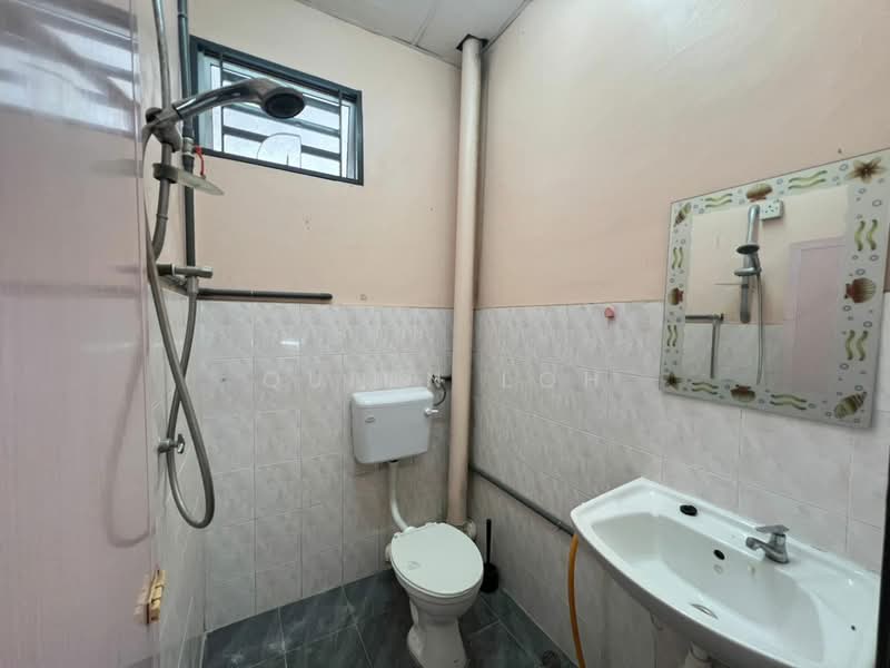 2-storey Terraced House for Rent in Taman Machang Bubok (Bukit Mertajam) - Quinn Loh - Bathroom - PropertyGuru.com.my